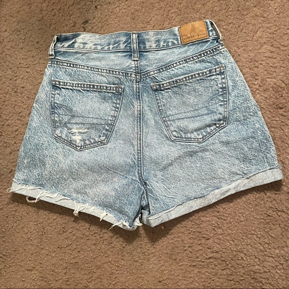 🛑SOLD🛑American Eagle distressed Mom Shorts SZ 0 - Picture 2 of 10